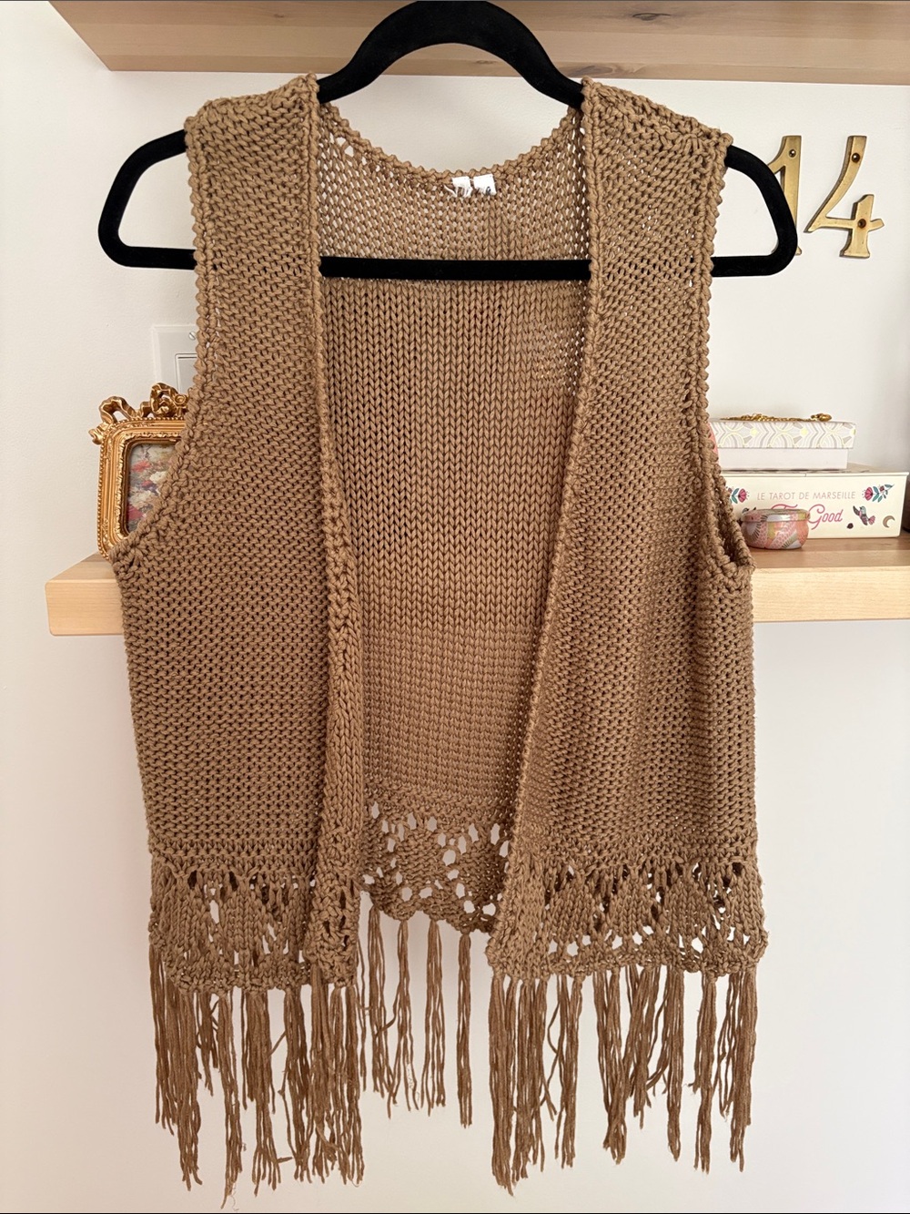 Women’s Sleeveless Crochet Fringe Sweater Vest - Camel